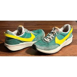 Nike Waffle Debut Stadium Strike Sneakers Womens 9.5