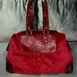 RED CRUSHED VELVET AND FAUX CROCODILE LEATHER WOMENS LARGE TOTE WEEKENDER TRAVEL BAG 24  X 16