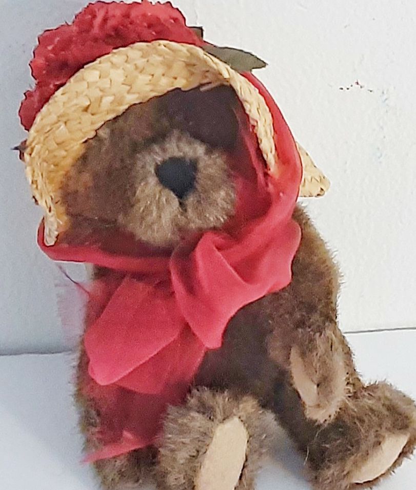 Vintage BOYDS BEAR plush Teddy Bear GINNIE HIGGENTHROPE 5.5" L x 3.5" w. ca. 1999