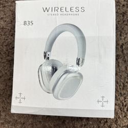 Wireless stereo headphones