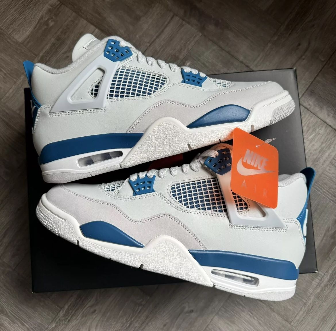 Jordan 4 Retro 'Military Blue / Industrial Blue' (2024) FV5029-141 Men’s Size 10,11.5,14 Brand New DS ($200Firm)