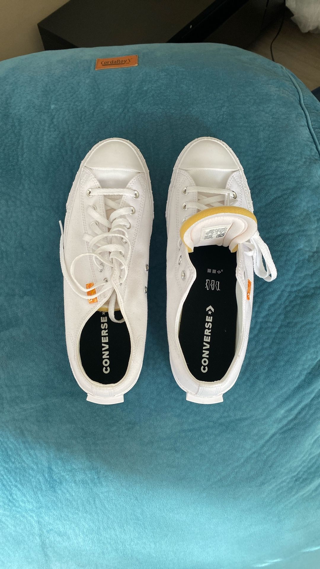 Size 13. New Converse In White.