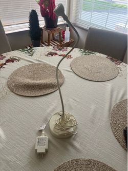 Table lamp
