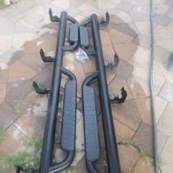 Chevy Colorado Running Boards / Side Steps