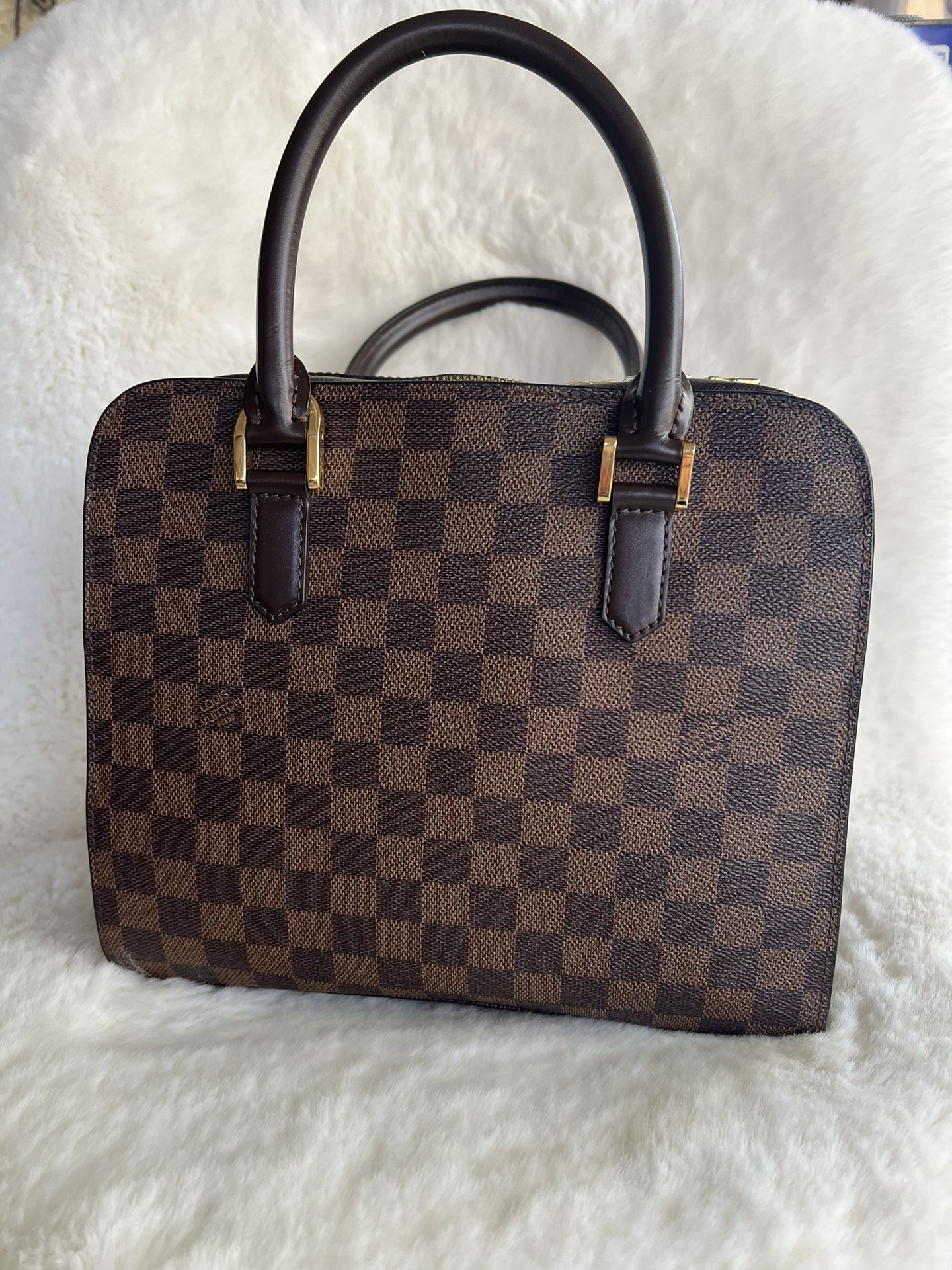 Louis Vuitton Damier Ebene Triana Handbag for Sale in Lancaster, CA -  OfferUp