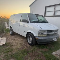 Astro van