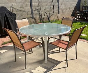 Outdoor Patio Table and 4 Chairs Set (Read Description)