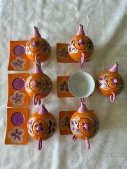 Tea cups