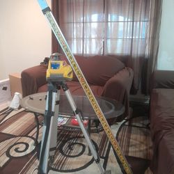 SPECTRA  PRECISION LASER LL300