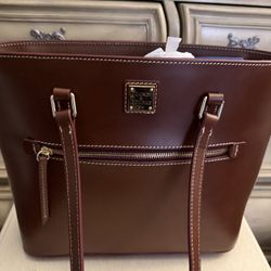 NEW Dooney & Bourke Tote Bag, Large Smooth Leather Shopper Bag with Zipper