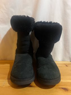 UGG Australia Bailey  Boots 5815 US Size 8 Used Good Condition $50 Meet Up In Irving @dfwgoods