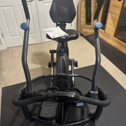 Free Step  LT1 Teeter Recumbent Cross Trainer  Bike