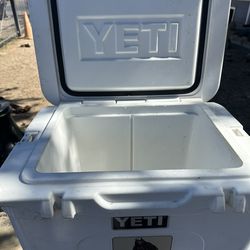 Yeti Cooler Miller Lite Edition 35