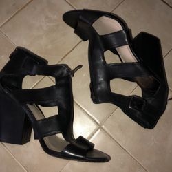 Vince Camuto Size 8,5 Black Zip Heels 