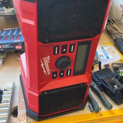 Milwaukee M18 Jobsite Radio 