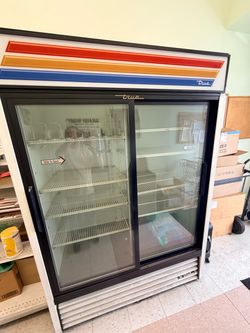TRUE Commerical Refrigerator model GDM 47