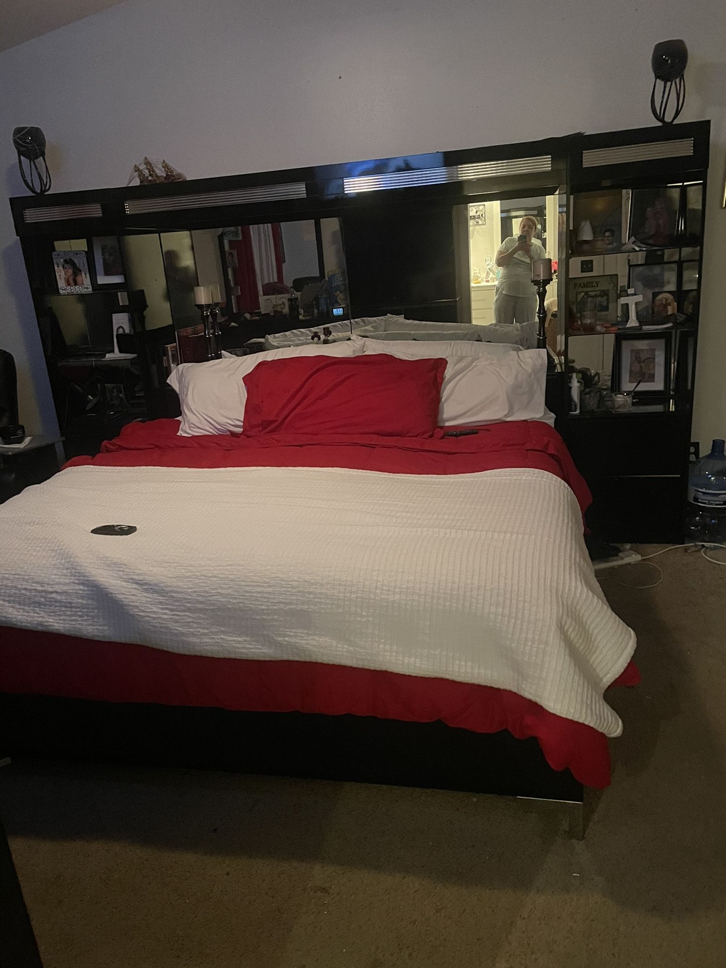 King Size Headboard Black With Mirror, 4 Draws And King Bed Frame.