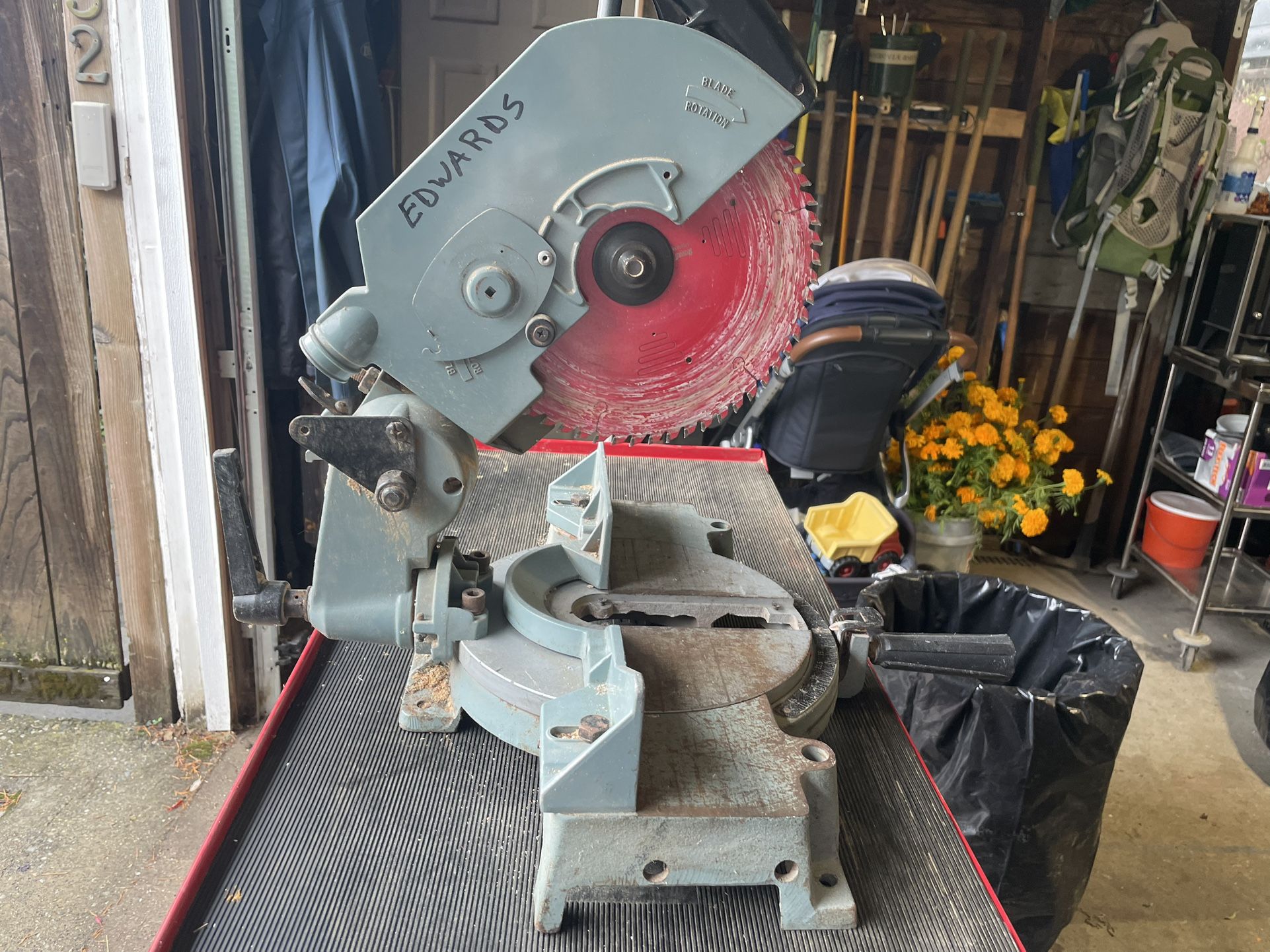 Delta Compound Miter Saw