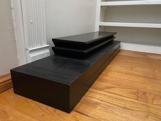 4 Levitating Floating shelves like new condition