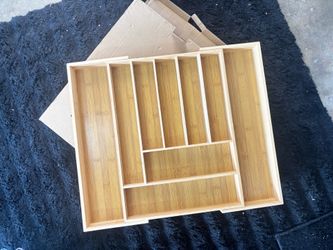 Brand New Expandable Bamboo Silverware/Utensil Drawer Organizer