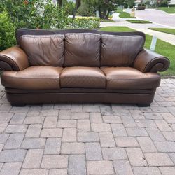 Sofa King Comfortable Brown Leather Sofa Couch For Sale ! Free Local Delivery 🚚 