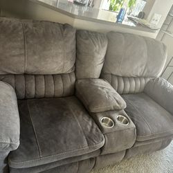Reclining Loveseat 