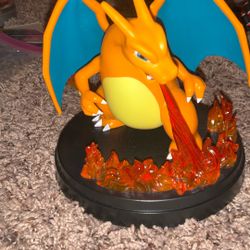 Pokémon Charizard Figure