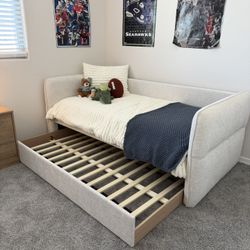Brand New Twin Daybed Bedroom Set 