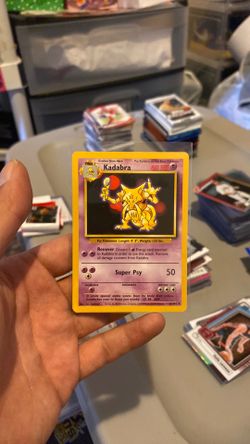 Kadabra #032 Base Set Unlimited NM Pokémon Card