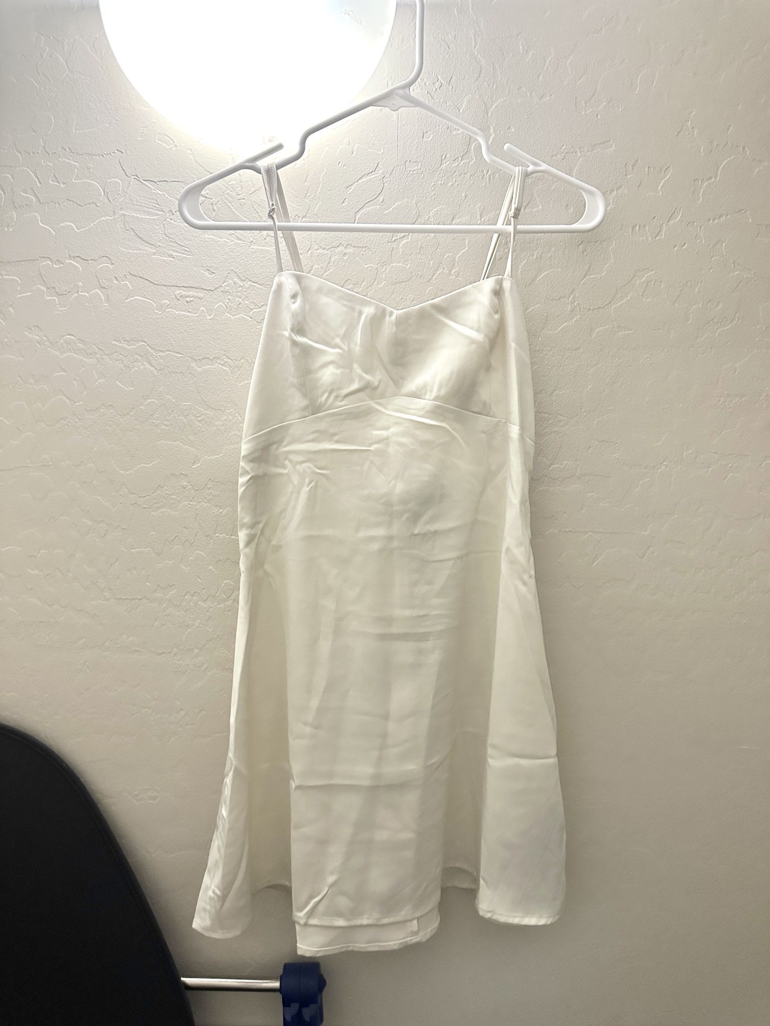 (NEW) UO Bella Bow-Back Satin Mini Dress S White