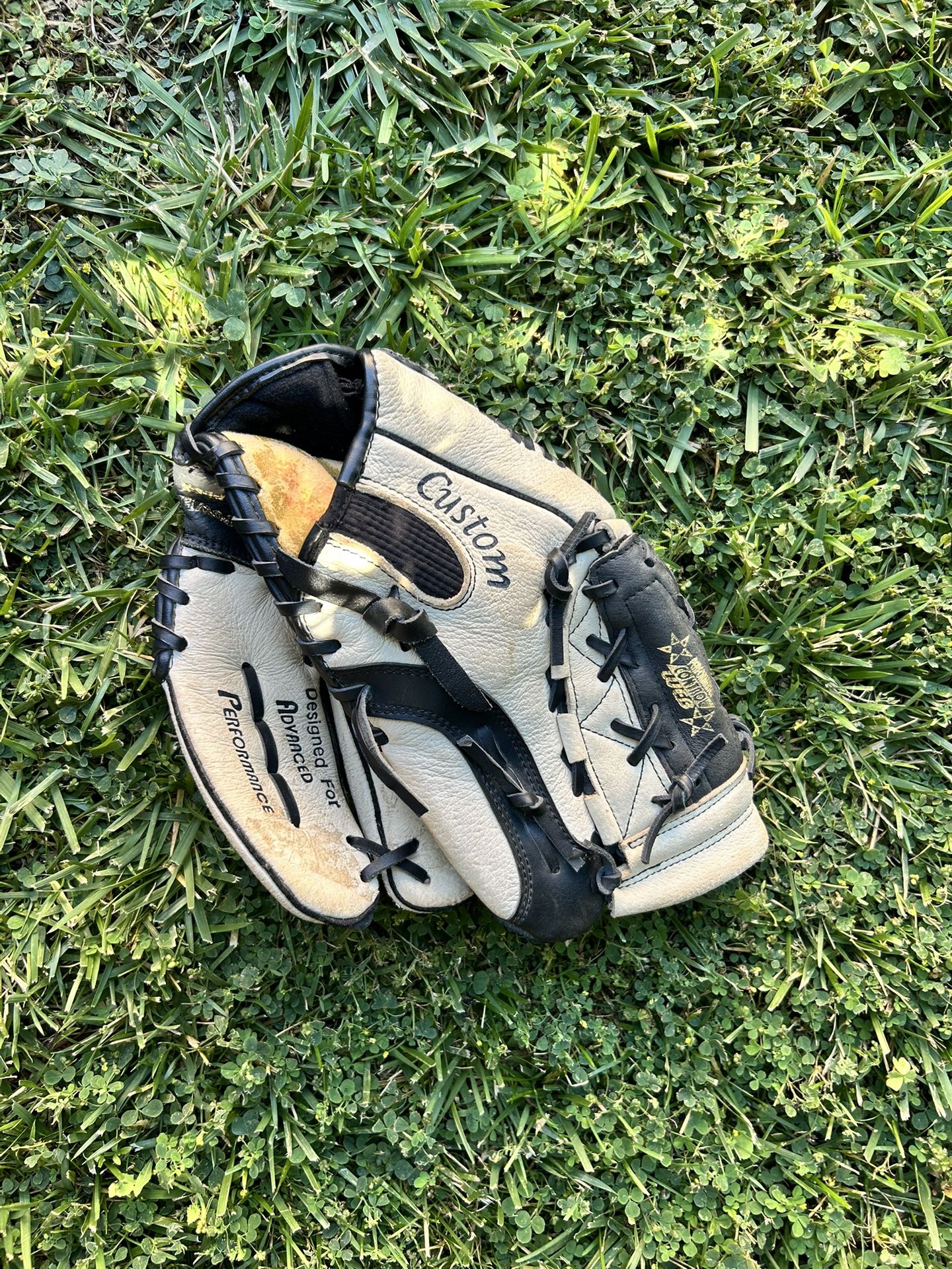BASEBALL MITT 12”