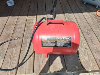 Big red Air tank 11 Gal