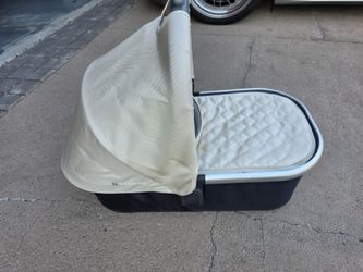 Uppa Baby Bassinet Cream/ Black