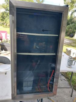 Mini fridge