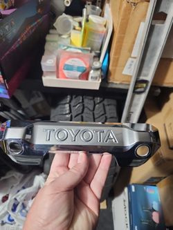Oem Tundra Tailgate Handle
