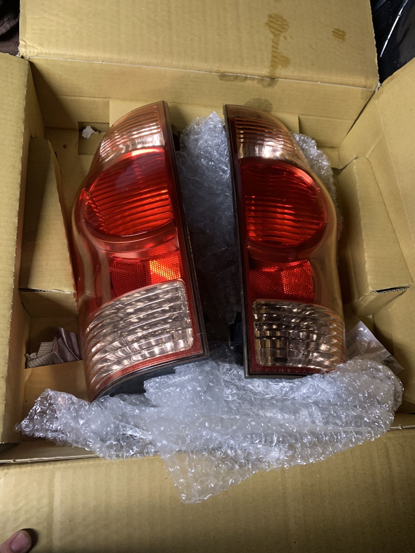 Toyota Tacoma 2nd Gen OEM tail lights
