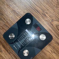 ETEKCITY WEIGHT SCALE