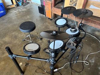 Electronic Drum kit.  Barely Used.  Great Condition.