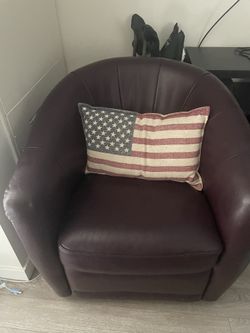 Vintage Swivel Leather Chair