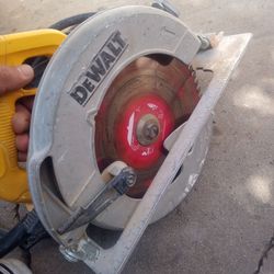 Skilsaw  DeWalt