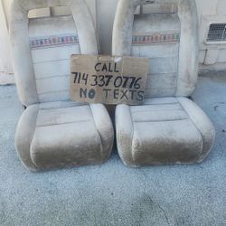 Reclining Bucket Seats No Tracks