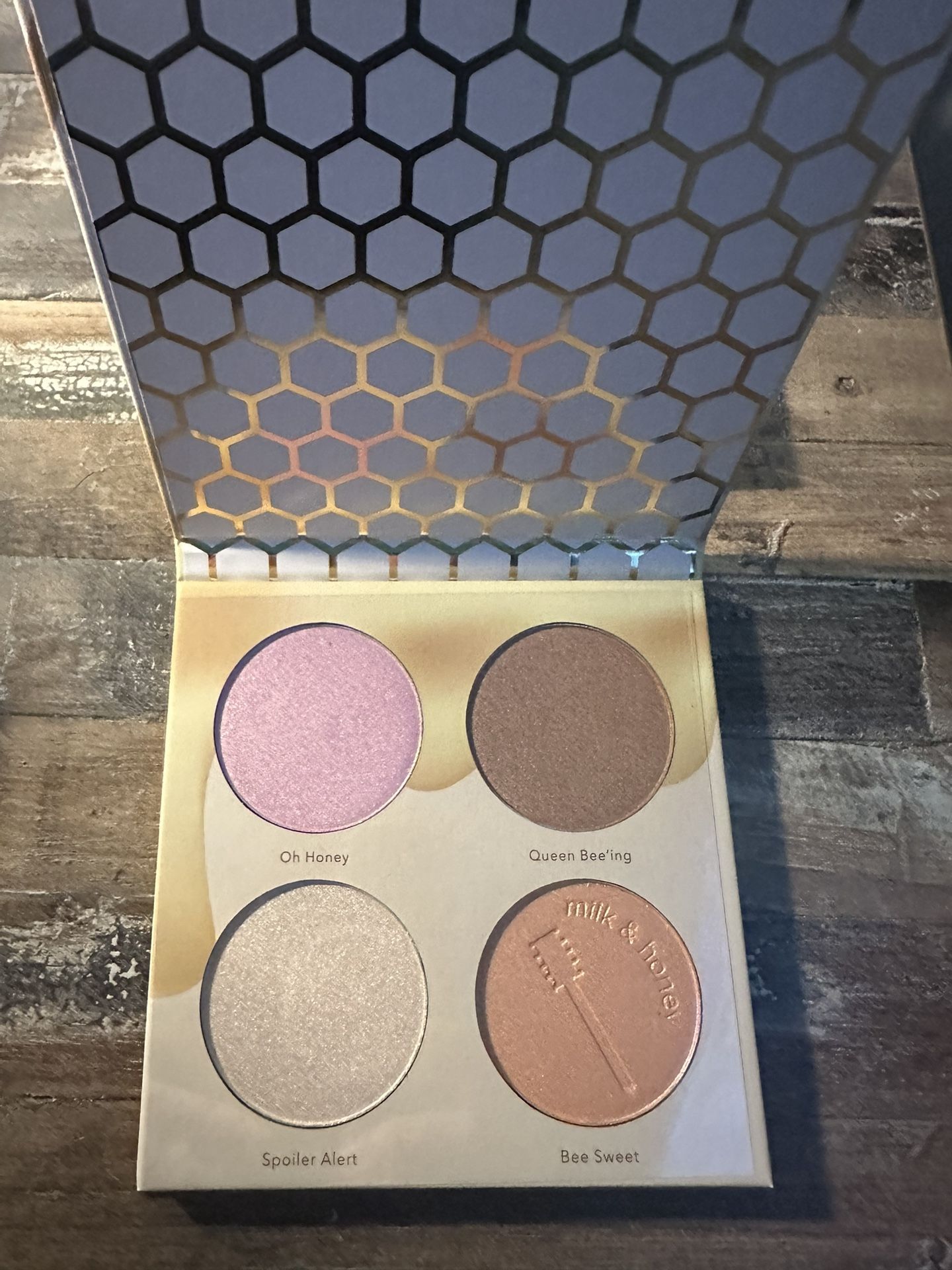 Beauty Bakerie Highlighter Pallet