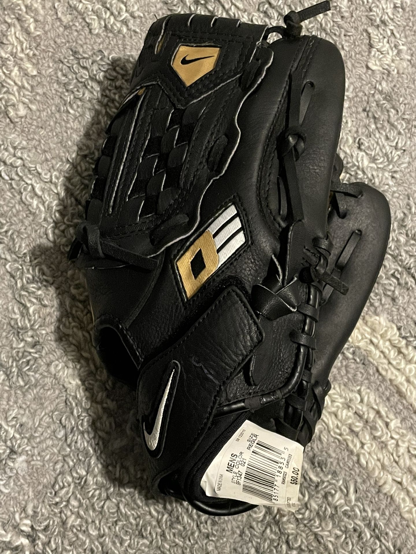 Like New Nike FlexWeb Men’s Baseball Glove