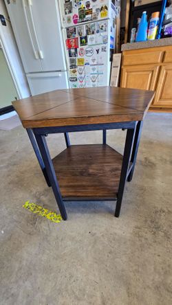 Hexagon table