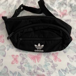 adidas fanny pack 