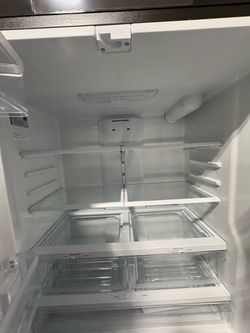 French Door Refrigerator with Climate Zone Drawers