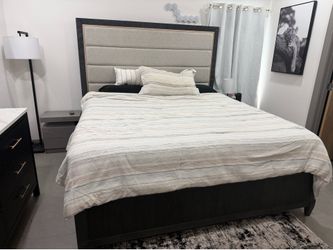 King size bedroom