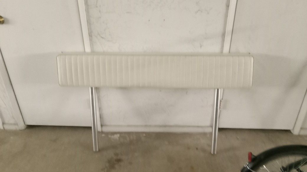 Center Console Leaning Post with backrest