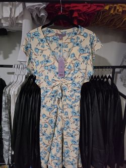 Jumpsuit Floral Love, Fire Nuevo con Etiquetas – $22