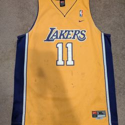 LA Lakers jersey 